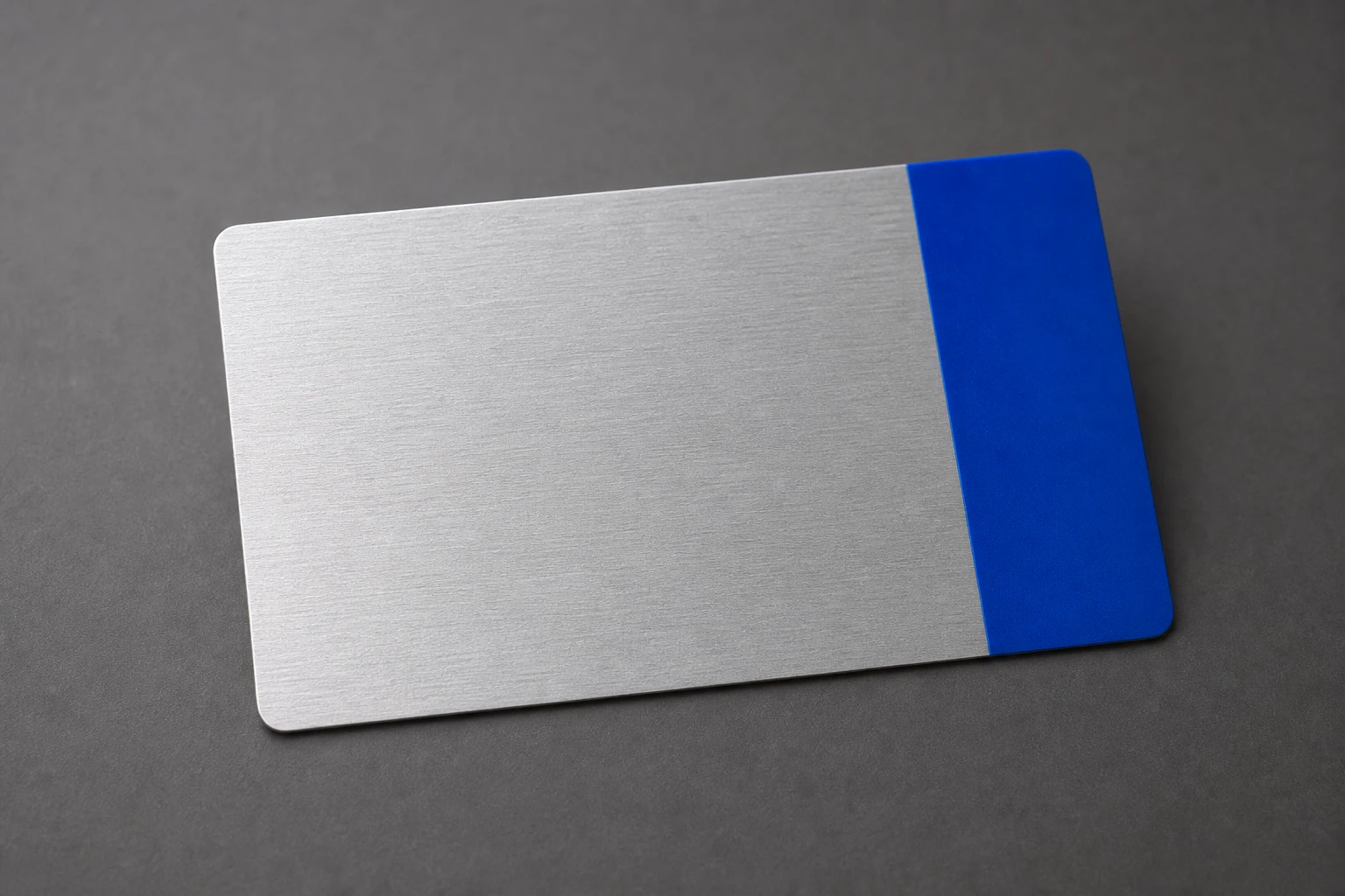 Aluminium card with a cobalt UV panel